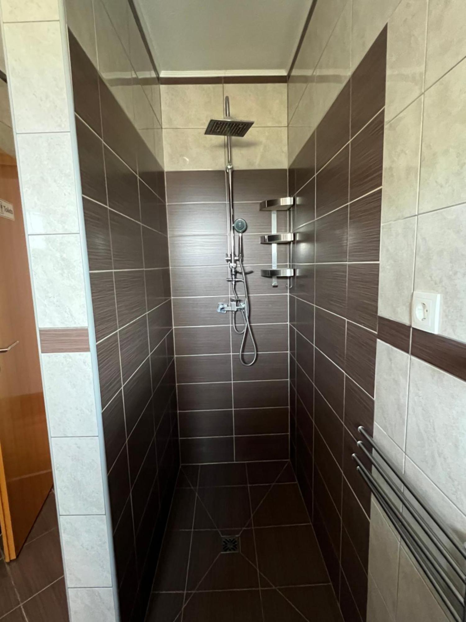 Seaview Apartments Lagetar Kastel Novi Luaran gambar